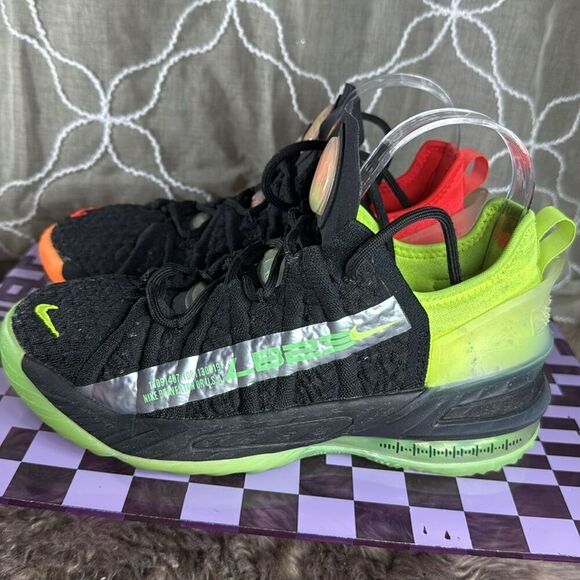 (E) Nike LeBron 18 GS Big Kids' Shoes Black Crimson Volt CW2760-009 Size 4 Y - Picture 9 of 14